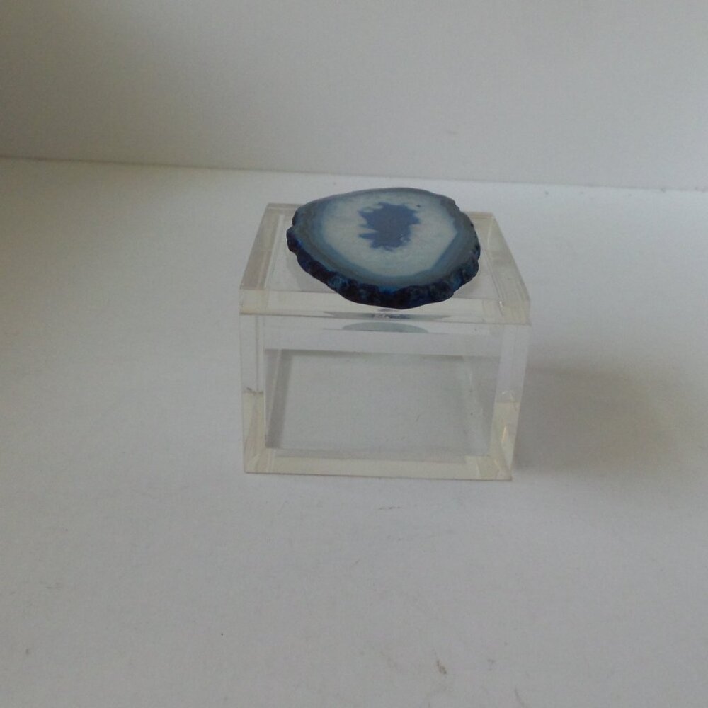 Lucite box with agate new - Picture 5 of 8